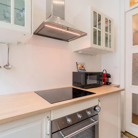 Center With Lots Of Charm Lille