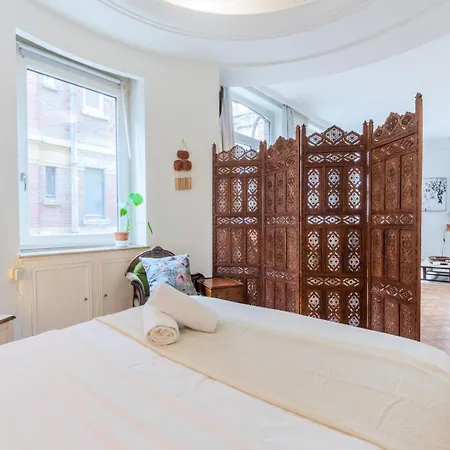 Center With Lots Of Charm Apartment *